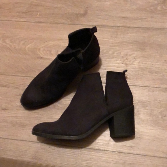 George Shoes - 5 for 30$ 💕 George Heeled Black Booties
